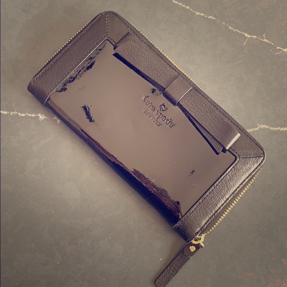Kate Spade Patent Wallet EUC